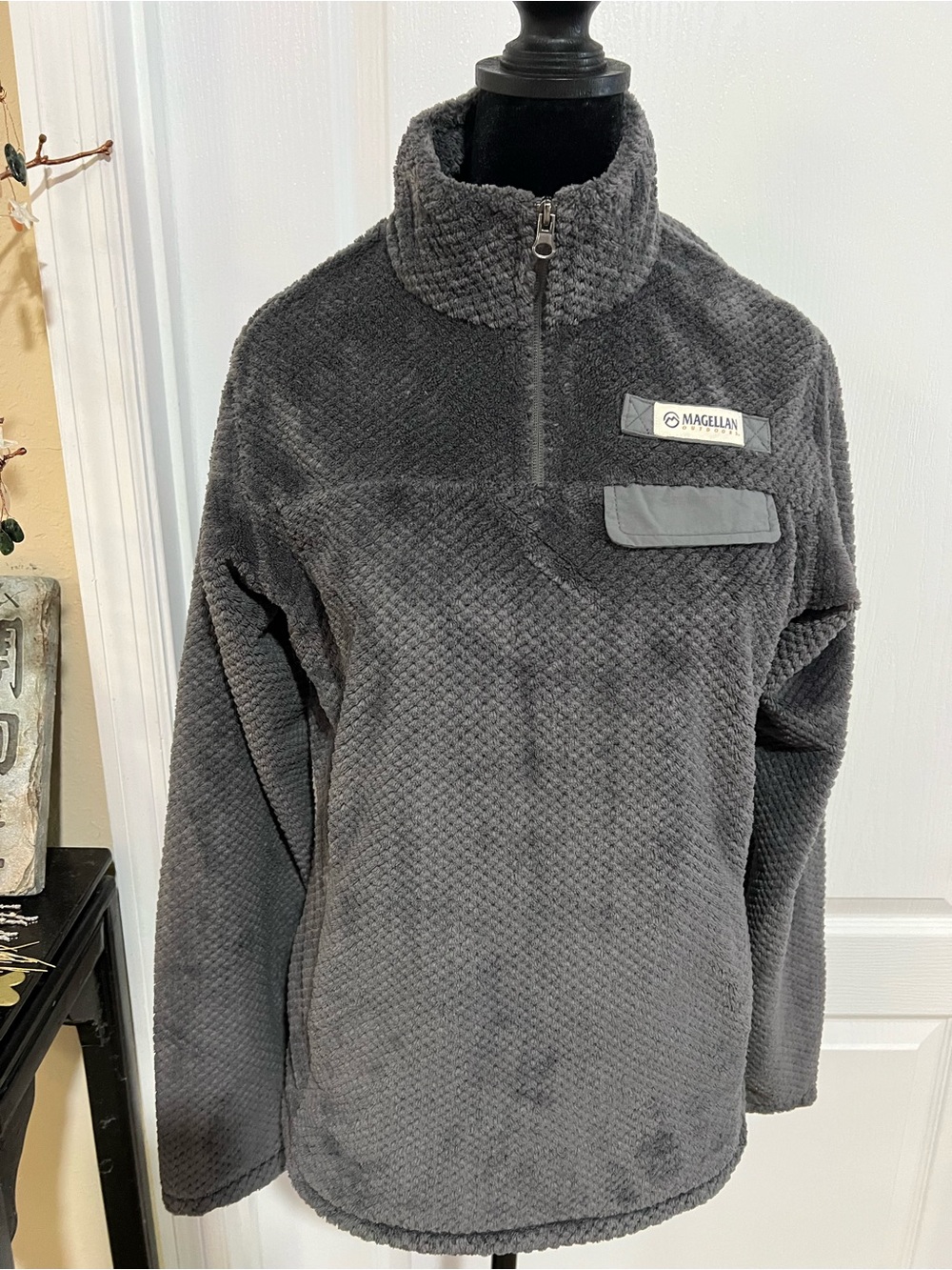 Magellan Outdoors Gray Plush Half-Zip Pullover Jacket size M